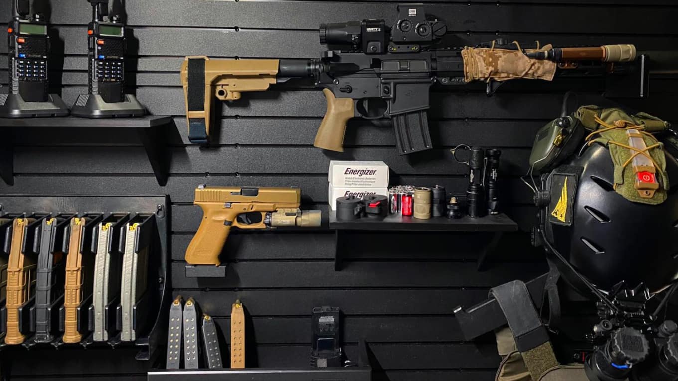 Tactical Walls Review (John Wick Gun Walls)